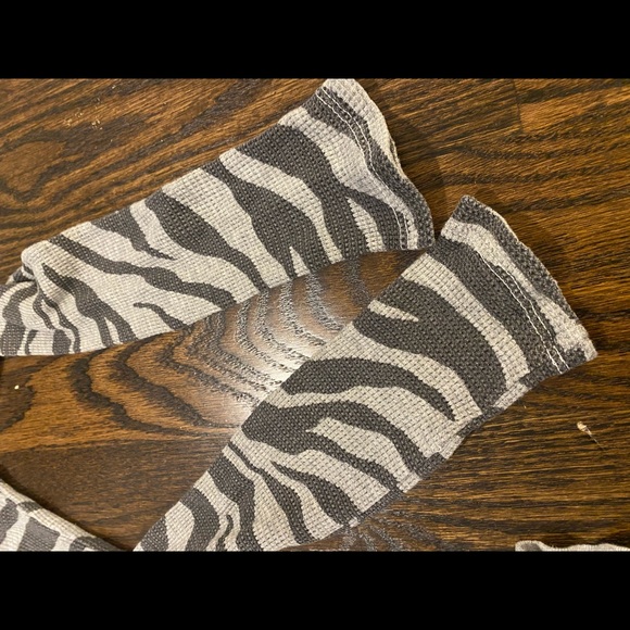 XS Splendid waffle knit long sleeve shirt - Picture 8 of 9